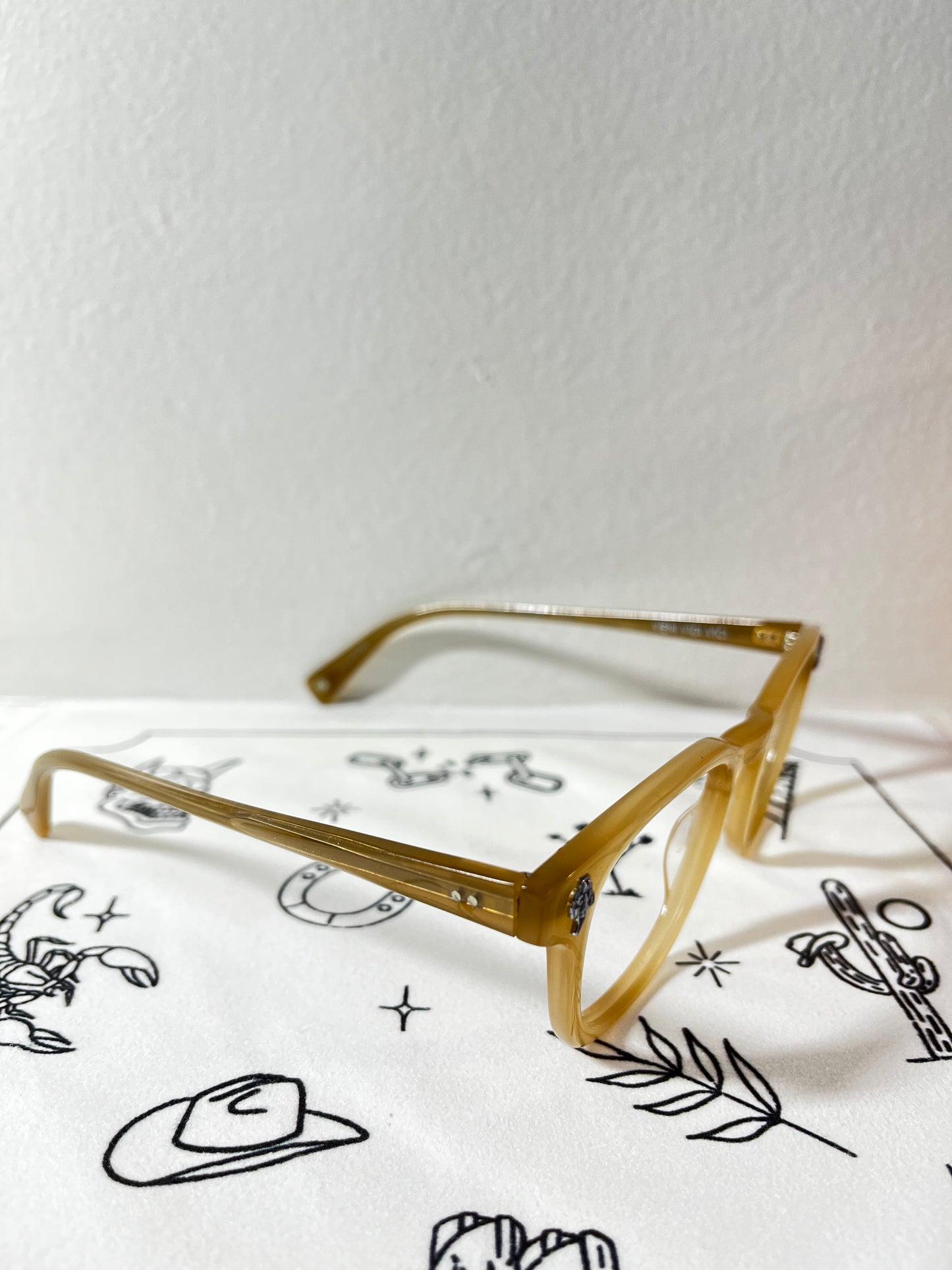 Garrett Leight X Mark McNairy - Valdese- Frame with Flip Clip (Bone)