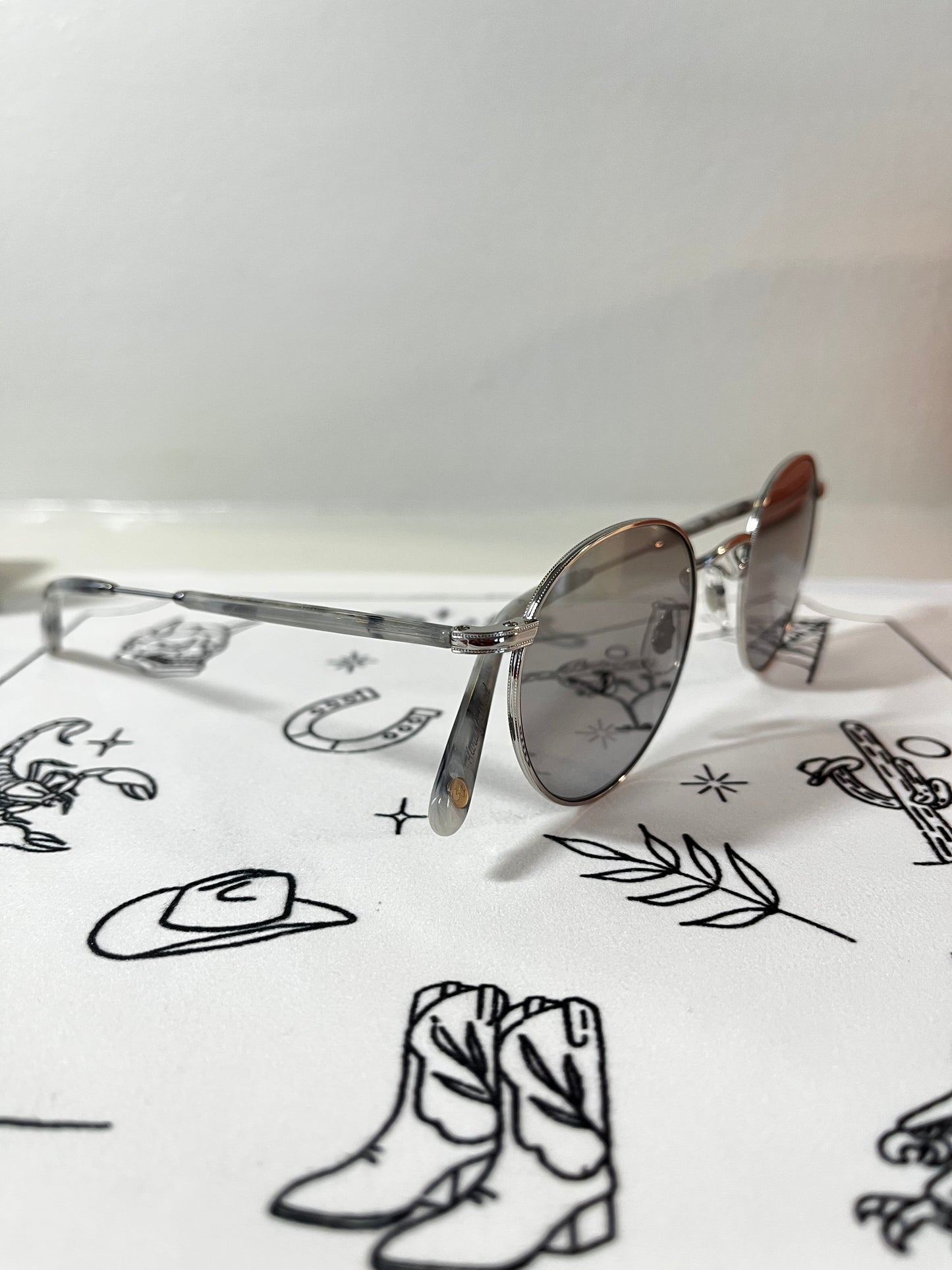 Garrett Leight - WILSON - Sunglass - Grey Tortoise/Silver Mirror